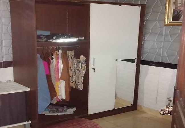 Rumah Ni Nengah Suwita, 56,  warga Banjar Dinas Ipah, Desa Sangkan Gunung, Kecamatan Sidemen, dibobol maling. Akibat kejadian itu, uang korban belasan juta raib.(ist)