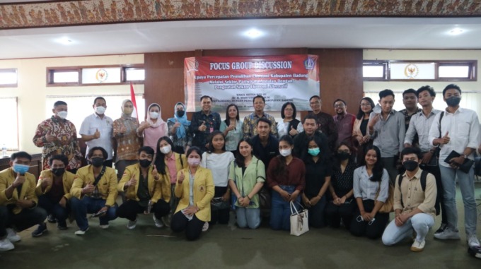 FGD: Kegiatan FGD itu tak hanya dihadiri oleh anggota DPD saja, tetapi juga pihak lain seperti mahasiswa .