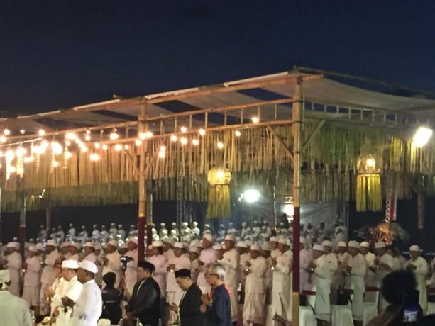 KHIDMAT : Perhelatan  Puja Genda Pinara Pitu dan Doa Bersama dalam Rangka untuk KTT G20 kemarin digelar di Peninsula ITDC Nusa Dua, Rabu malam (26/10/2022). (foto : wayan widyantara/radar bali)