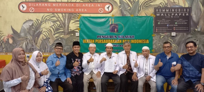 AJAK BERGABUNG: Sejumlah  Pengurus Ikatan Persaudaraan Haji Indonesia (IPHI) wilayah Bali