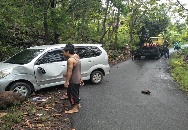 Kecelakaan di Jalan Raya Tigawasa-Kaliasem. (Eka Prasetya)