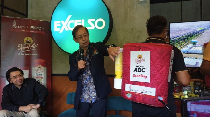 CITA RASA INDONESIA: Paulus Immanuel Nugroho, Head of Business Development PT. Kapal Api Global menyatakan siap suguhkan kopi simbol kehangatan dan keramahan Bangsa Indonesia di puncak KTT G20. (Kadek Surya Kencana)
