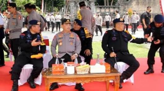 CEK LANGSUNG : Kapolri Jenderal Listyo Sigit Prabowo memantau langsung geladi pasukan di Lapangan Niti Mandala Renon pada Minggu (6/11/2022).