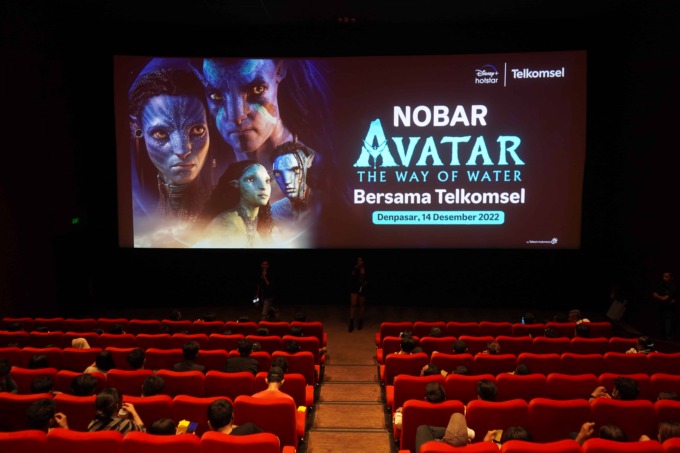 NOBAR: •	Telkomsel berkolaborasi dengan Disney Hotstar mengadakan program Nonton Bareng Film Avatar The Way of Water yang tayang premier pada 14 Desember 2022,  di Beach Walk XXI Bali. (IST)