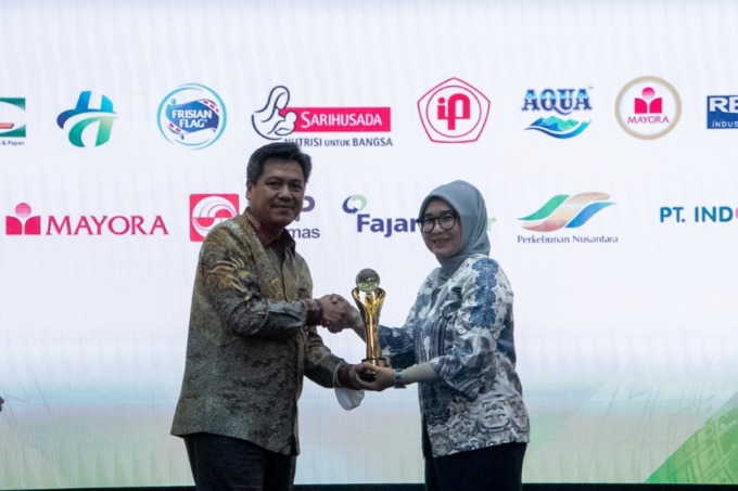 AWARD: Danone Indonesia mendapatkan Penghargaan Industri Hijau 2022.
