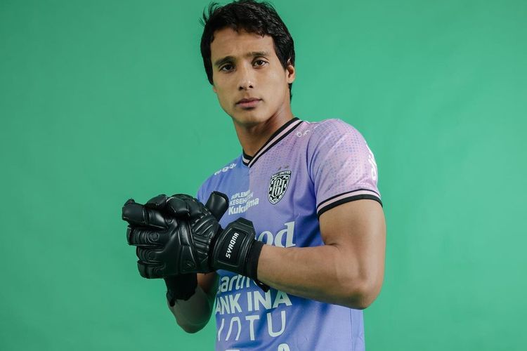 LIMA BESAR: Kiper Bali United M. ridho masuk daftar Top 5  clean sheet versi APPI 2022.