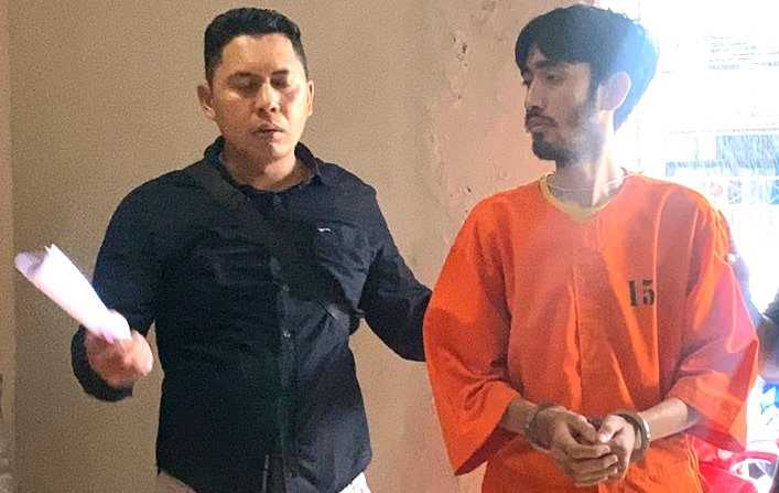 VONIS BERAT: Terdakwa pembunuh cewek Michat raden aryo di divonis 10 tahun penjara dalam sidang putusan di PN Denpasar (6/6/2023).