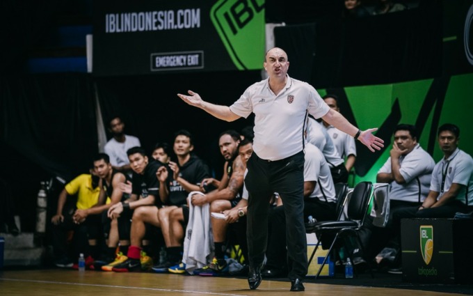 KALAH DRAMATIS: Anthony Garbelotto Ejected pertandingan lawan Bumi Borneo