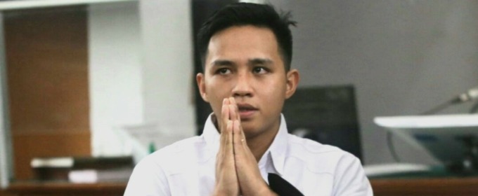 SUDAH BERKEKUATAN HUKUM TETAP : Richard Eliezer Pudihang Lumiu alias Bharada E hukumannya tetap setahun enam bulan penjara saja. (jawapos.com)