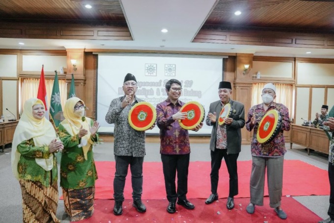 TOLERANSI: Sekda Badung I Wayan Adi Arnawa mewakili Bupati Badung membuka secara resmi Musda XI Organisasi Muhammadiyah dan Aisyiyah Badung di Ruang Madia Gosana Kantor DPRD Badung, Minggu (19/3). HUMAS PEMKAB BADUNG FOR RADAR BALI.