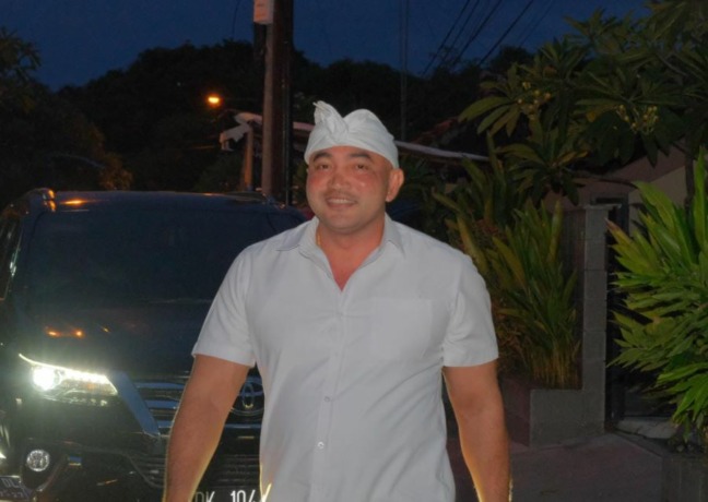 BERSIKAP: Ketua DPD Partai Gerindra Bali, Made Muliawan Arya alias De Gadjah tanggapi lahirnya UU Provinsi Bali.