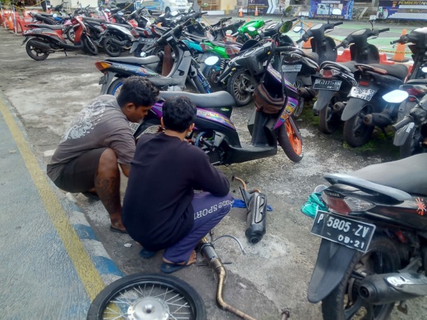 Puluhan sepeda motor knalpot brong berhasil diamankan oleh Satlantas Polres Tabanan. (ist)