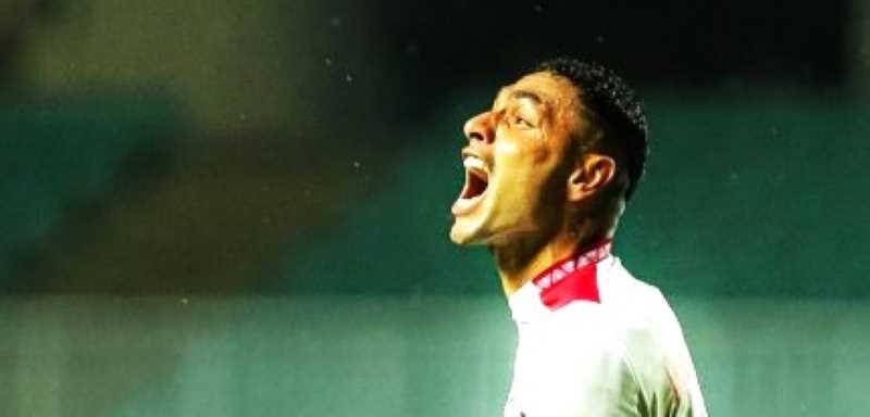 BIDIKAN PALANG PINTU : Jaimerson Xavier kini dalam bidikan Stefano Teco Cugurra. (foto: persis solo)