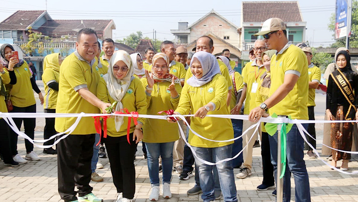 TINGKATKAN LAYANAN: Pada HUT ke 67 RSUD dr R Soeprapto Cepu diresmikan beberapa sarpras penunjang oleh Bupati Blora Arief Rohman dan Wabup Tri Yuli Setyowati. (ISTIMEWA FOR RDR.BLORA)