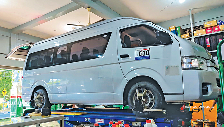 HARI JADI: Basuki Rahmad Motor akan tingkatkan pelayanan semakin baik. Basuki Rahmad Motor is the best. (YANA DWI KURNIYA WATI/RDR.BJN)