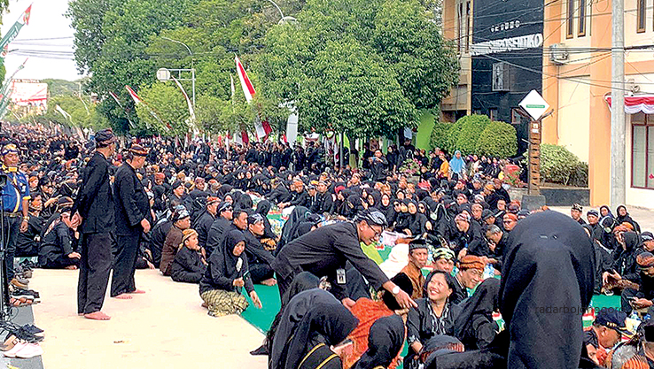 SUKSES: Gas Deso Bumi Blora mampu menyabet Rekor MURI. Pemkab berencana jadikan agenda tahunan. (RAHUL OSCARRA DUTA/RDR.BLORA)