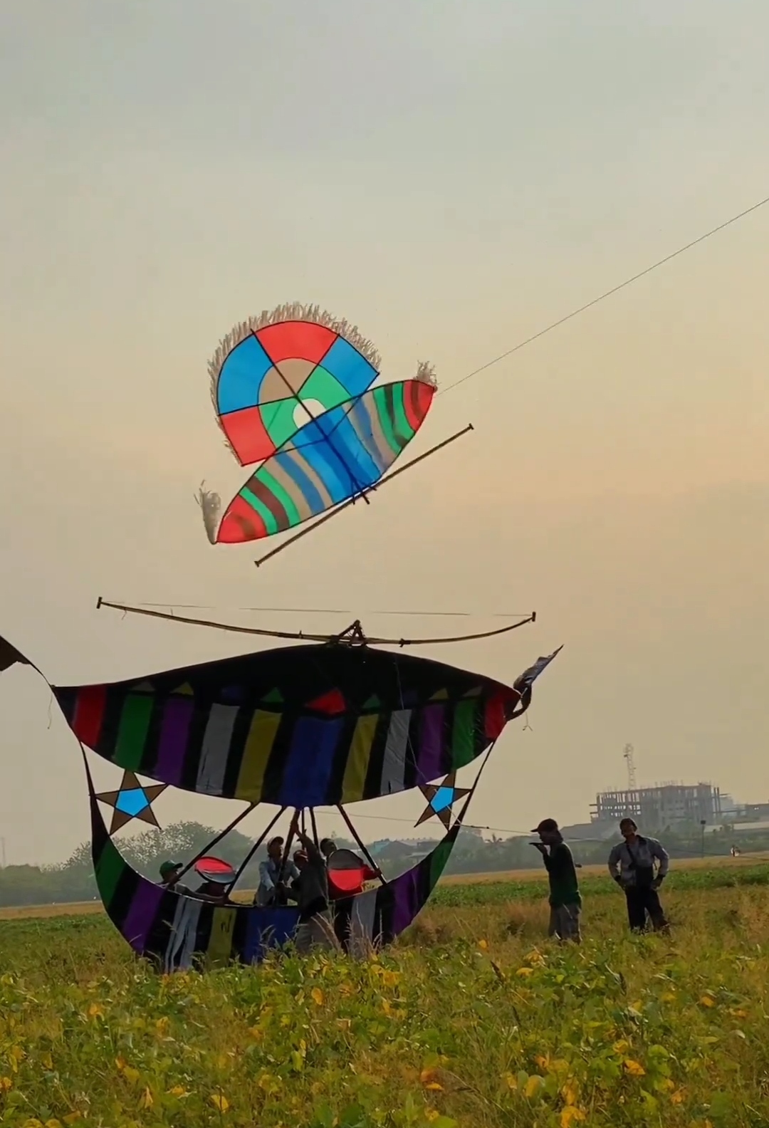 LAYANGAN: Festival Layangan di Desa/Kecamatan Sumberrejo berlangsung meriah. (IST/RDR.BJN)