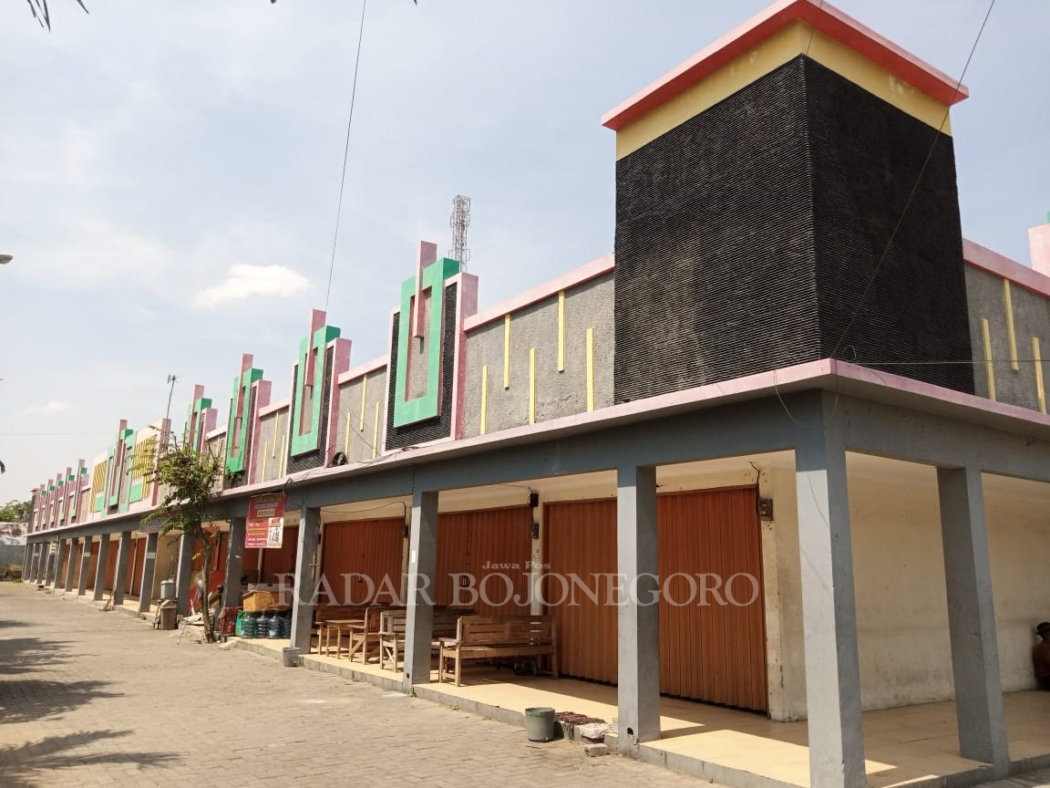 SEPI: Kondisi Pasar Blok S terkini, banyak toko-toko tutup. Dampak pandemi Covid-19 masih dirasakan para pedagang. (RAHUL OSCARRA DUTA/RDR.BJN)