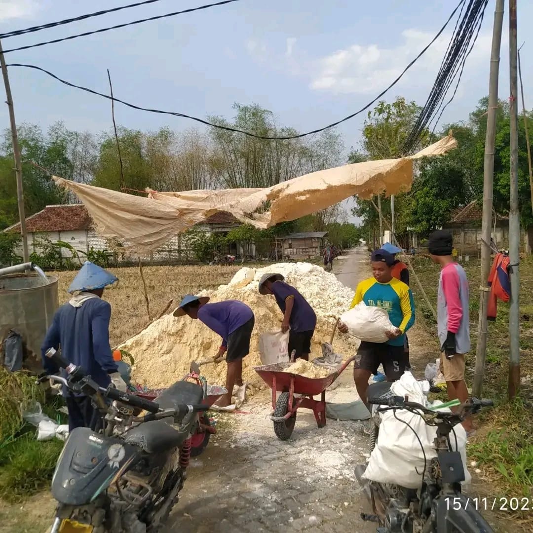 Pembangunan JUT di desa Ngrandu, Kedungadem. (IST/RDR.BJN)
