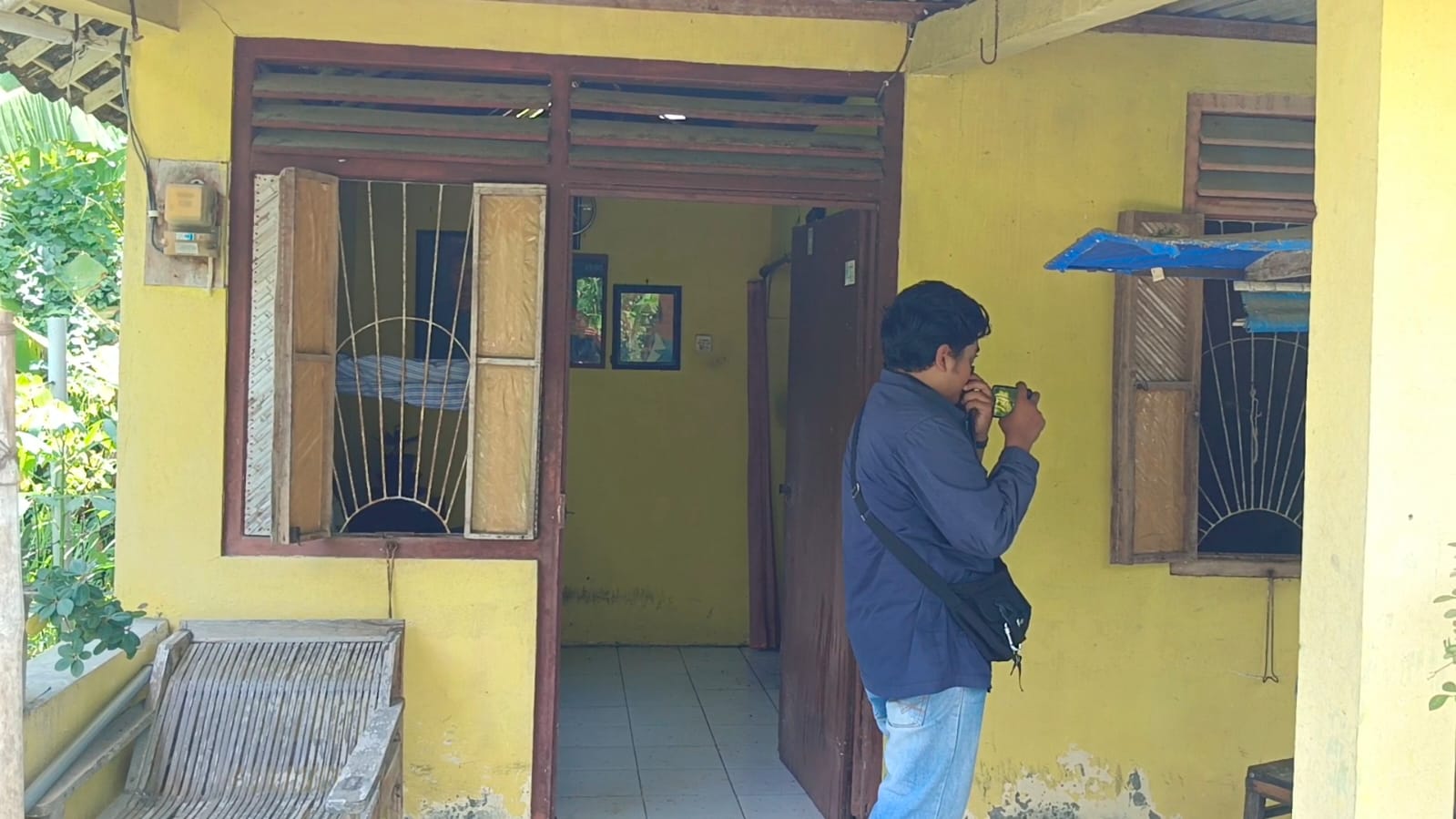 Depan rumah warga Ledok Wetan Bojonegoro yang ditemukan meninggal. (DHANI ALFIANSYAH/RDR.BJN)