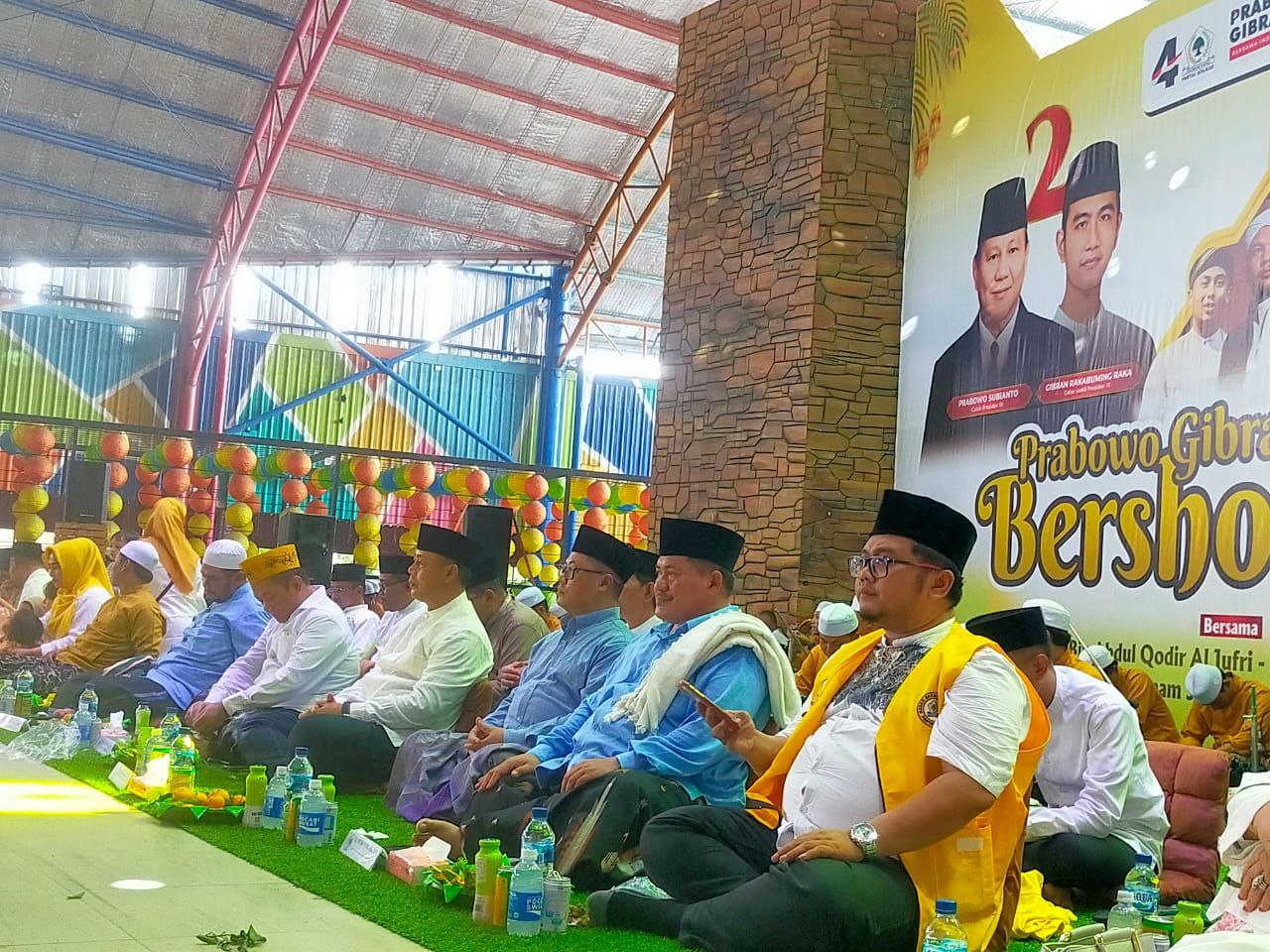 SEMANGAT: Segenap Pimpinan Partai Golkar mendapat dukungan kiai dan ulama NU guna menangkan Prabowo-Gibran sekali putaran. (IST/RDR.BJN)