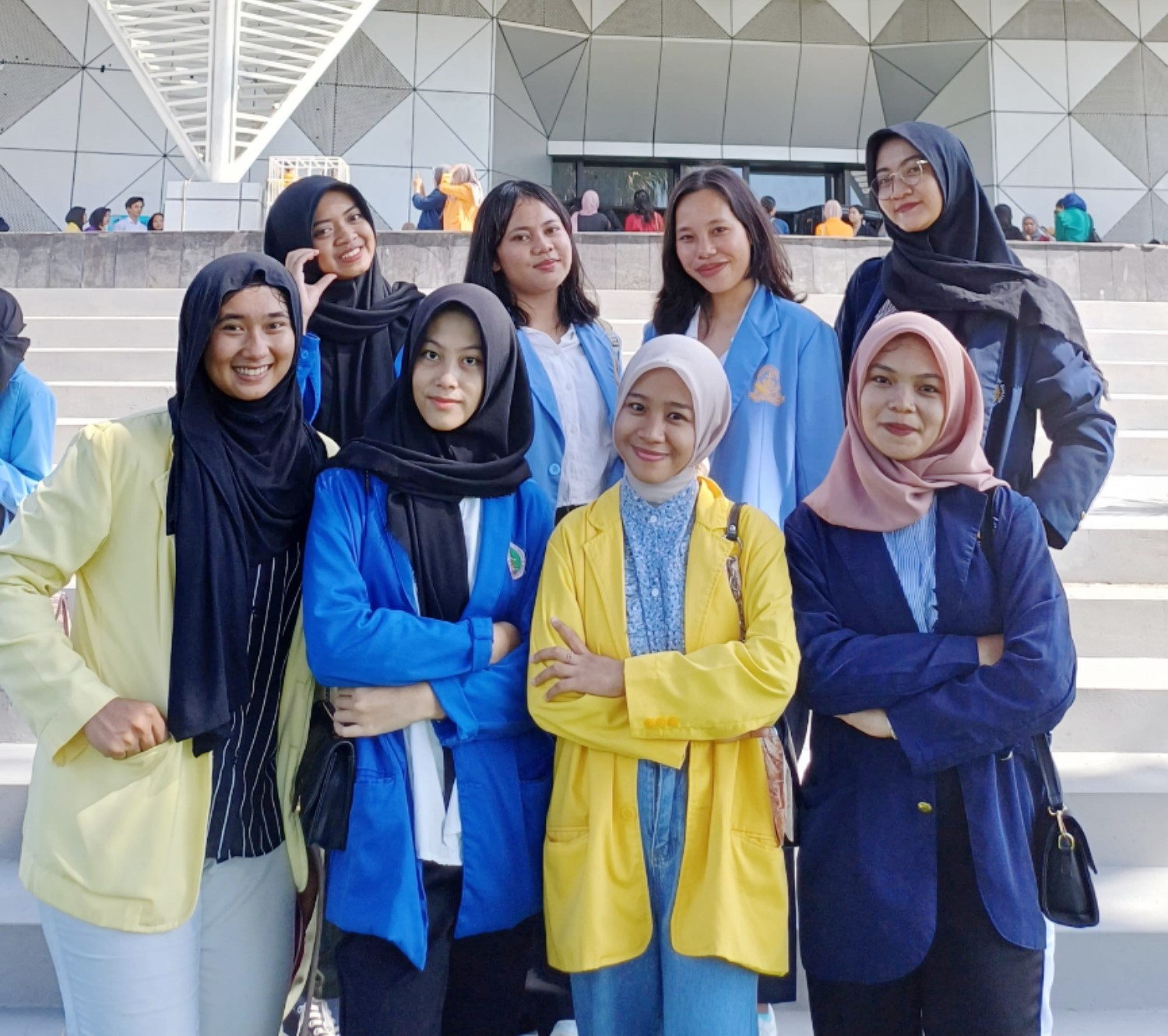 Mahasiswi FISIP Universitas Bojonegoro ikuti pertukaran mahasiswa di NTT.