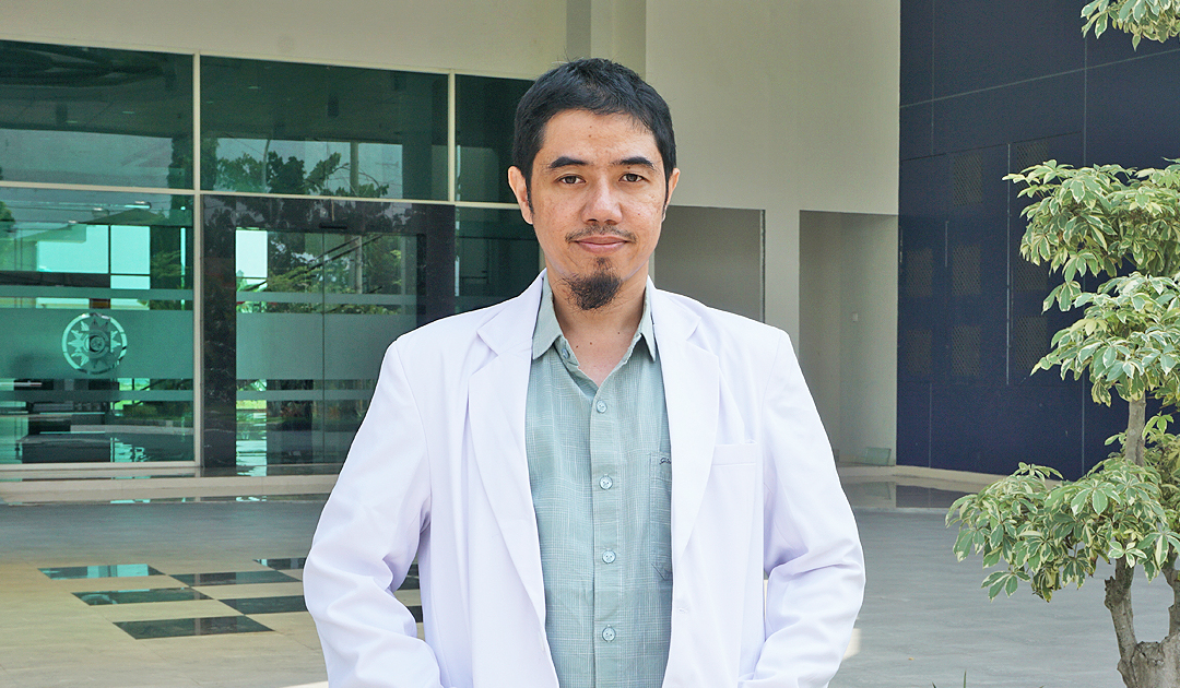 dr Ilham Basjar, Sp.PD. (Dokter Spesialis Penyakit Dalam RSU Muhammadiyah Babat)