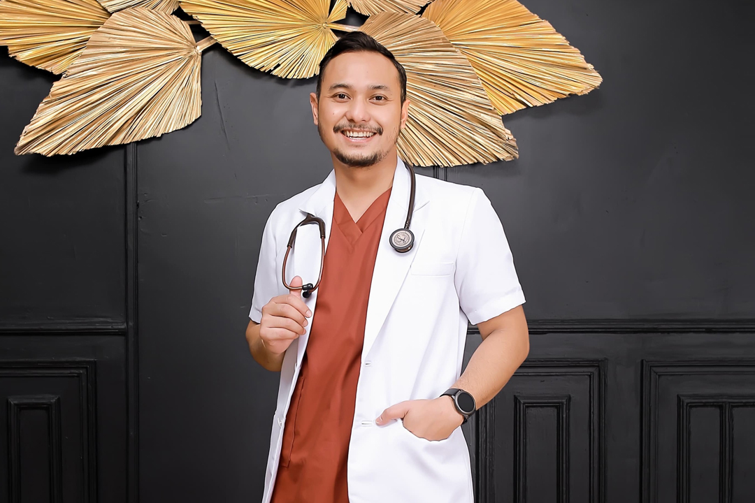 dr Muhamad Tsalis Fithrony  Kepala Instalasi Rawat Inap RSUD Ngimbang