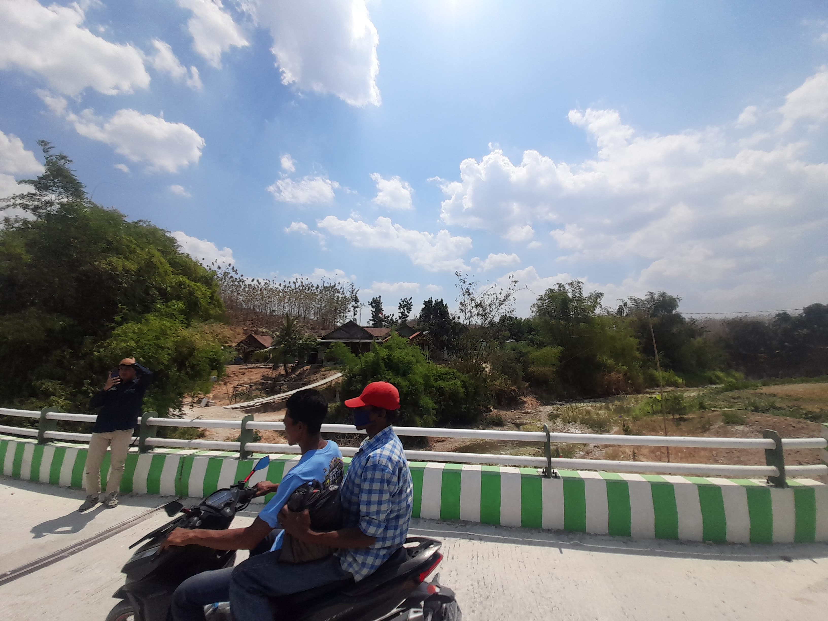 Pembangunan infrastruktur jembatan di Desa Soko permudah akses masyarakat Desa Soko, Temayang.