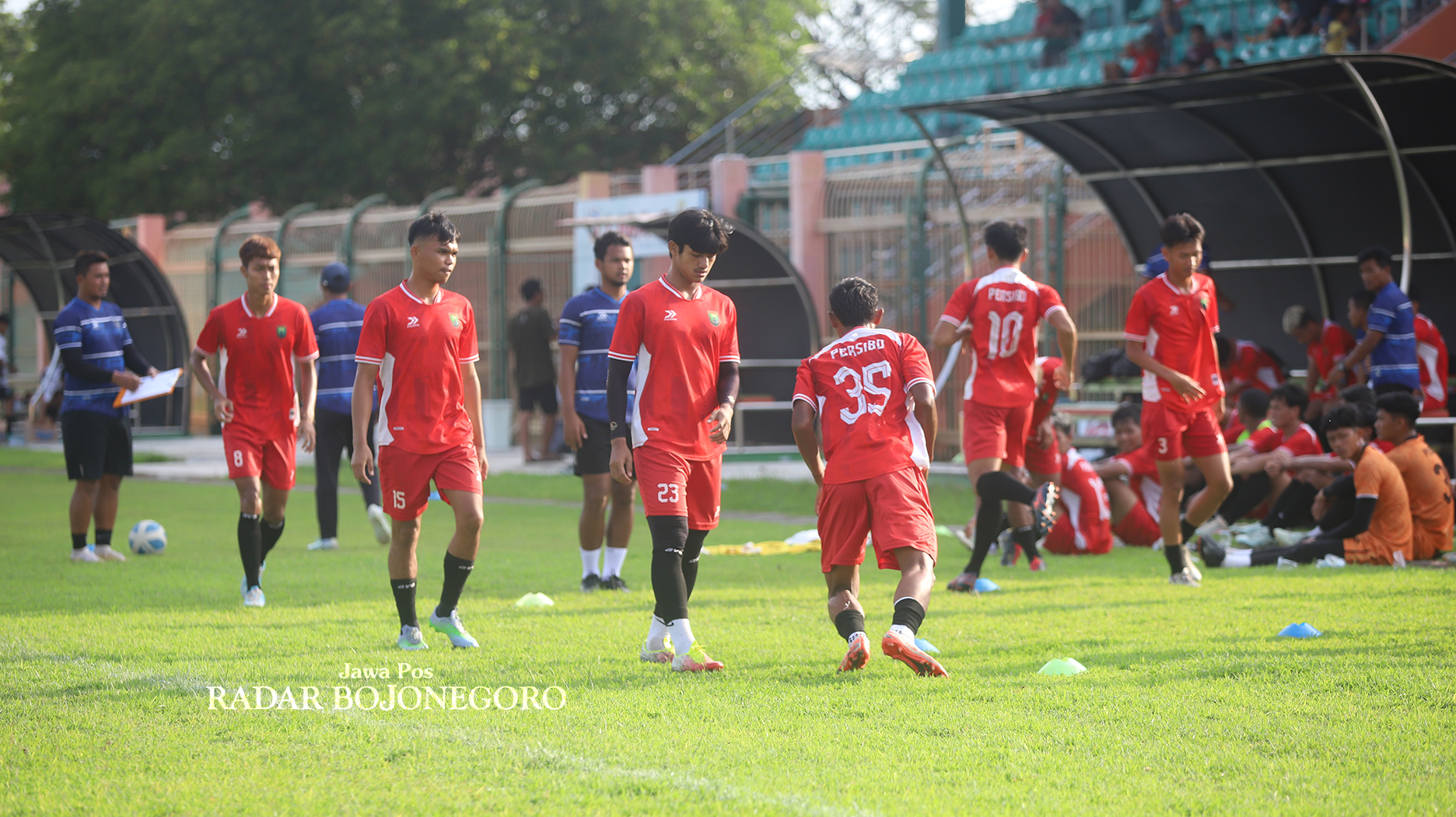 LARANG TIM TAMU: Pertandingan putaran nasional Liga 3 mendatang, pendukung tim tamu dilarang hadir di Stadion Letjend Soedirman. (YUAN EDO/RADAR BOJONEGORO)
