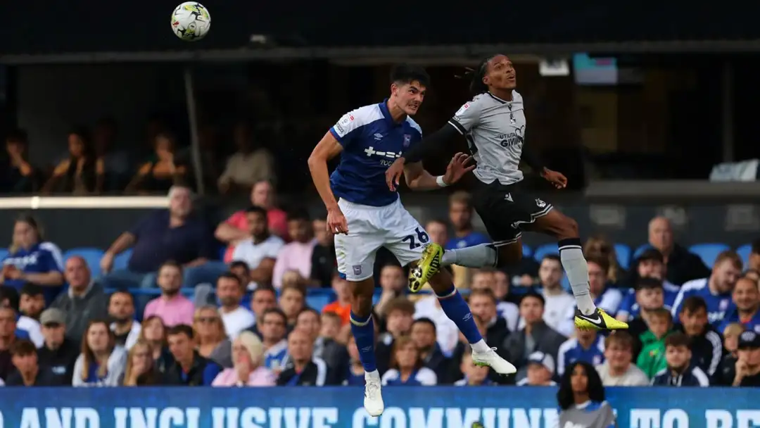 Elkan Baggot memiliki kemungkinan dapat bermain di Premier League meskipun ada kendala dalam persetujuan izin kerja. (Foto: Dok. Ipswich Town)