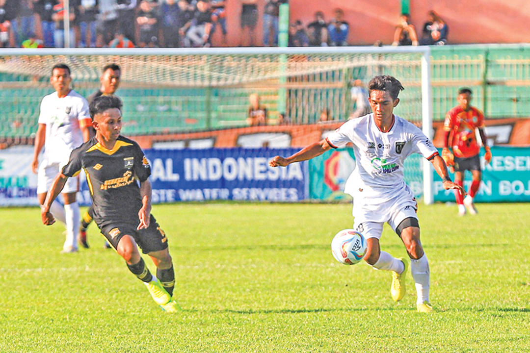 PUNCAK KLASEMEN: Persibo saat kontra Persic Cilegon Sabtu (4/5) berakhir imbang. Pertandingan berikutnya bertemu PSIW Wonosobo dengan target menang agar bertahan di puncak klasemen grup M Liga 3.