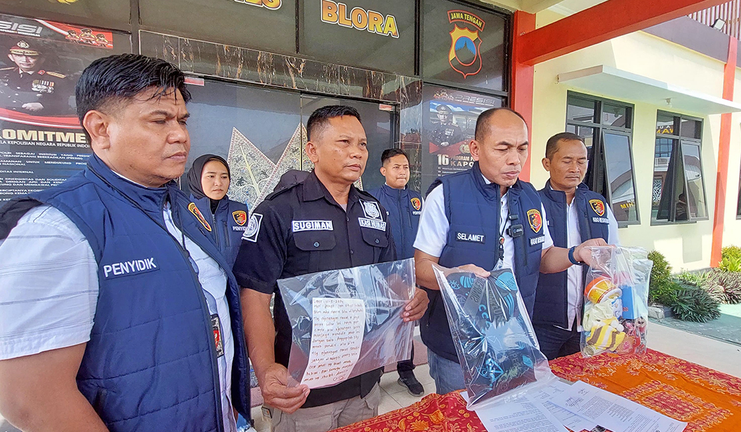 UNGKAP KASUS: Polres Blora gelar konferensi pers terkait ungkap kasus penelantaran bayi di Cepu pada Minggu lalu (12/5). Pembuang bayi ialah ibu kandung berinisial DK sudah tertangkap.