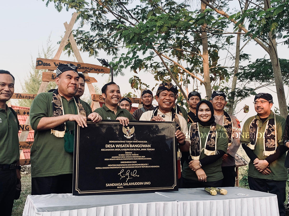 MEMUKAU: Pesona Desa Wisata Bangowan turut Kecamatan Jiken, Kabupaten Blora memukau Direktur Pengembangan Destinasi II Kemenparekraf Bambang Cahyo Murdoko saat visitasi pada Jumat&nbsp;lalu&nbsp;(12/7). (RAHUL