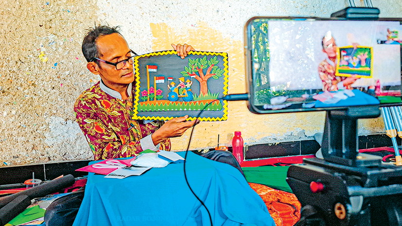 VIRTUAL: Kak Rubiyar memberikan materi secara virtual di salah satu rangkaian festival webinar 3 M melalui Zoom Meeting Kamis (15/8), diikuti sekitar 280 peserta dari g