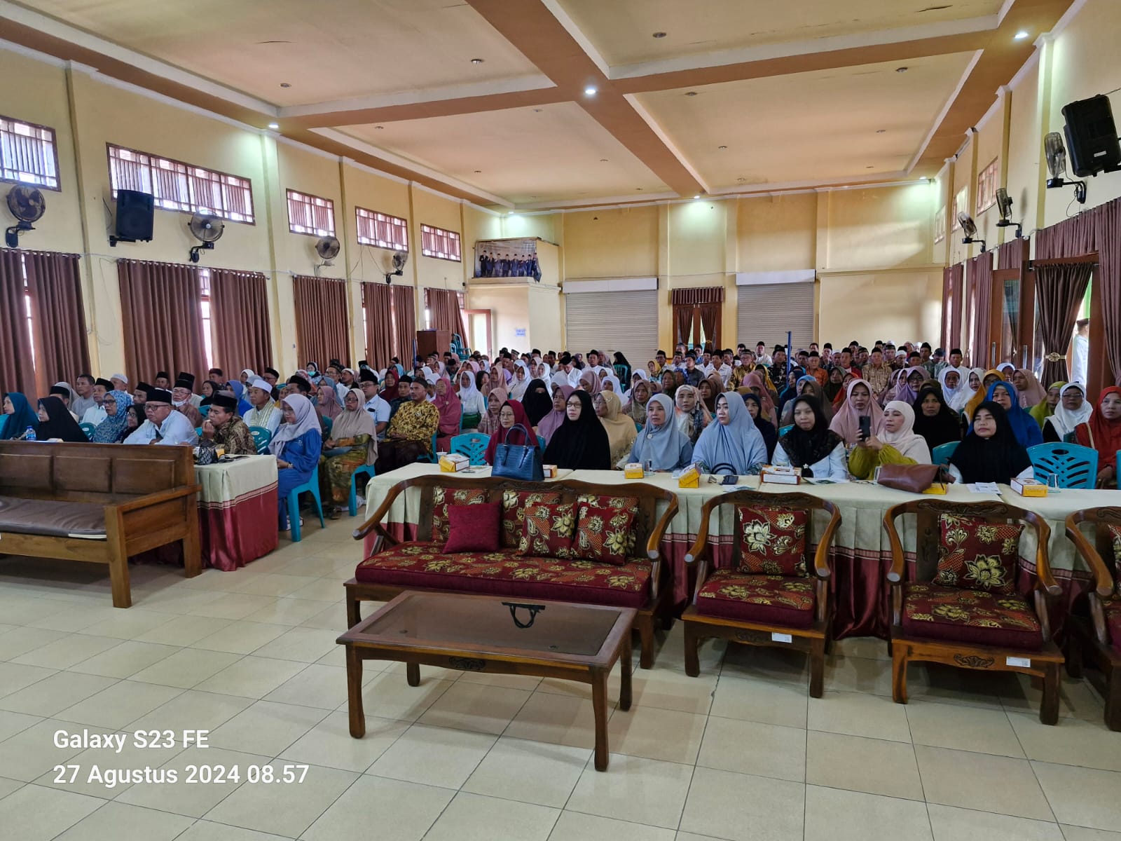 Peserta Sosialisasi dan Penyampaian Jamaah Haji Waiting List 2025.