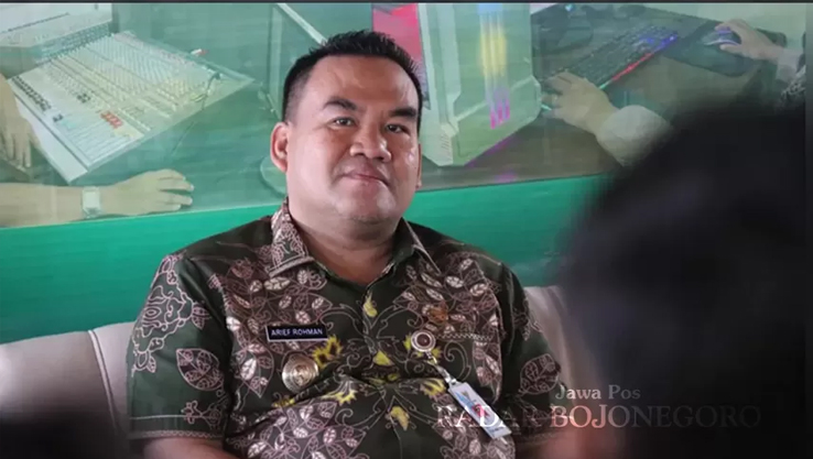 Malah bisa lunas cepat, kami apresiasi untuk teman-teman yang dari desa perbatasan ini banyak sekali yang PBB-nya tepat waktu. Ini sesuatu yang baik dan positif.&rdquo; (IST/RADAR BOJONEGORO)