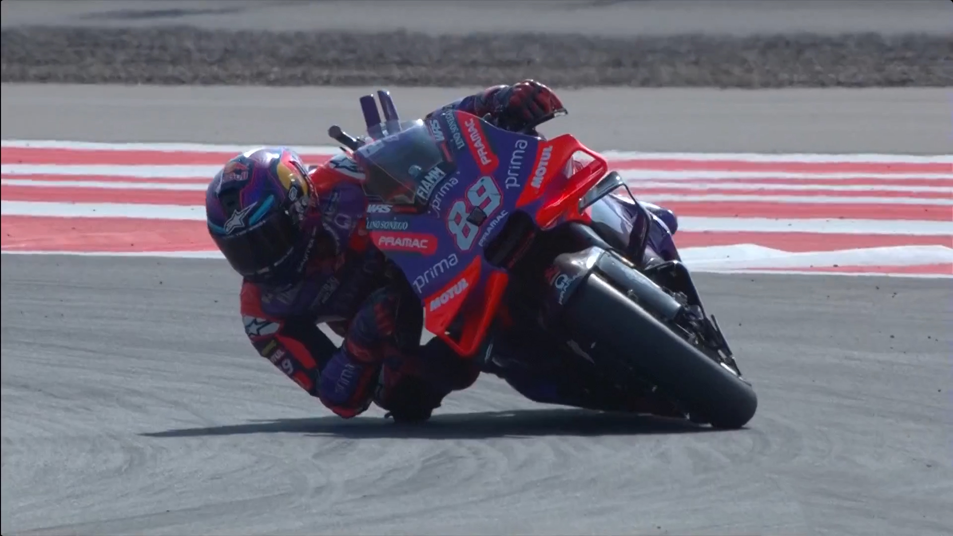 Setelah jatuh dua kali, akhirnya Jorge Martin dapat menikmati manisnya podium GP Indonesia di Mandalika (Dok. MotoGP/Dorna Sports)