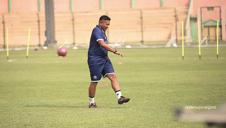 Achmad Zulkifly Pelatih Persipal FC. (YUAN EDO/RDR.BJN)