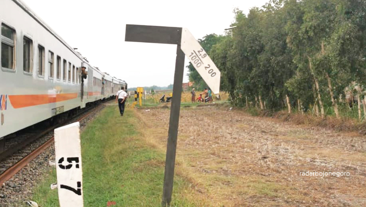 REL PUTUS: Jalur rel hulu Km 57+1 petak jalan antara Stasiun Doplang dan Randublatung Kabupaten Blora dilaporkan putus dan telah diperbaiki petugas.