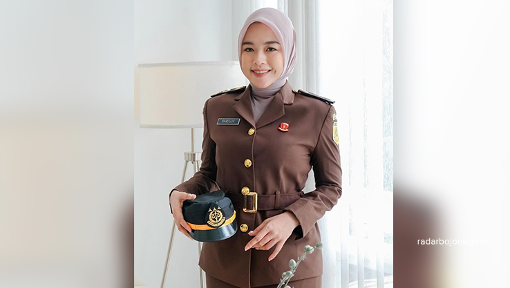 Shelly Sepitha Arum, Jadi Calon Jaksa. (ISTIMEWA/RADAR BOJONEGORO)