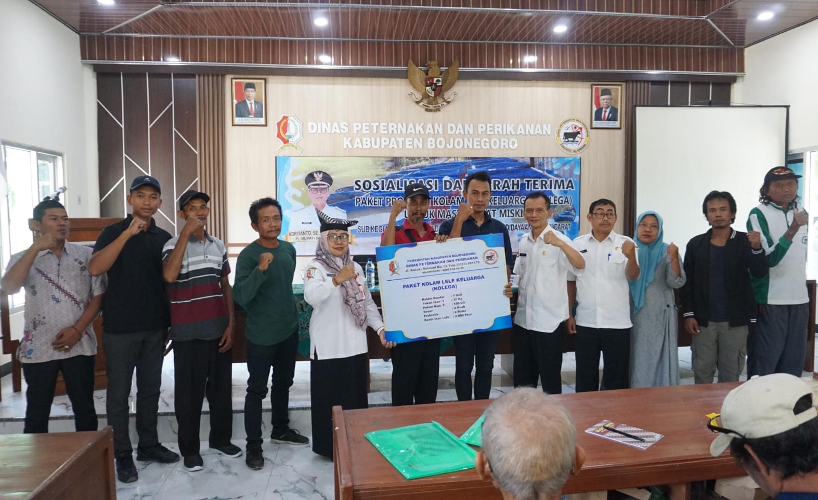Program Kolam Lele Keluarga ditargetkan dapat meningkatkan kesejahteraan rakyat dengan modal kolam lele di pekarangan rumah keluarga penerima modal ternak lele. (Dok. Pemkab Bojonegoro)