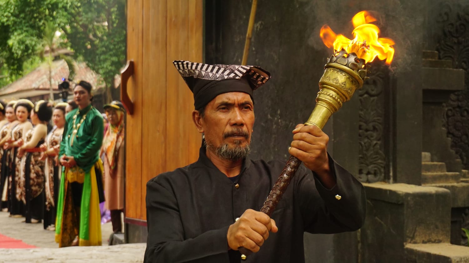 SEREMONI HJB: Prosesi pengambilan api abadi dari Kayangan Api menjadi ritus setiap perayaan Hari Jadi Bojonegoro yang jatuh setiap tanggal 20 Oktober.