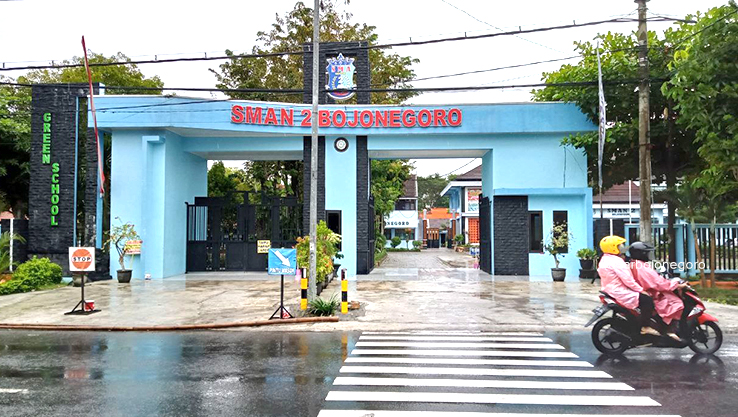 BAKAL BERUBAH NAMA: SMAN 2 Bojonegoro tahun depan bakal menjadi SMAN 2 Taruna Pamong Praja. Disiapkan anggaran Rp 27 miliar. (FARHAN REZA ARDIANSYAH/RADAR BOJONEGORO)