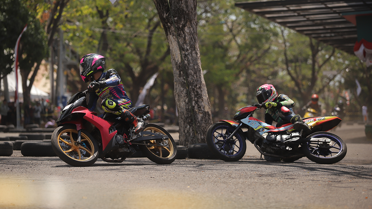 Selain para pembalap motor muda kini dapat mendaftar untuk program KPOB, Dinpora Bojonegoro juga membangun sirkuit baru untuk pembinaan dan gelaran balap motor di Kota Ledre. (YUAN EDO/RADAR BOJONEGOR