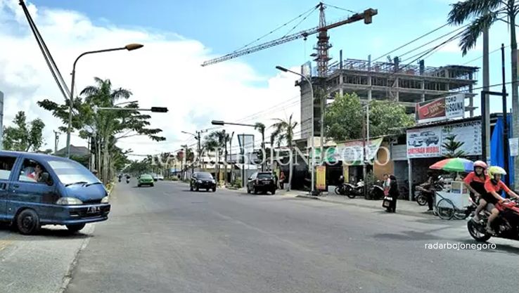 Jalan Veteran.