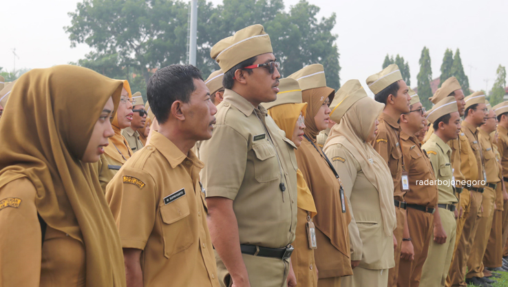 HARUS NETRAL: Plt Bupati Blora mengingatkan ASN di lingkup Pemkab Blora agar menjaga netralitas saat pilkada. (RAHUL OSCARRA DUTA/RADAR BOJONEGORO)