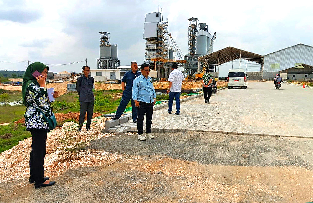 SIDAK: Komisi C DPRD Blora saat sidak di PT Pentawira terkait keluhan masyarakat setempat.