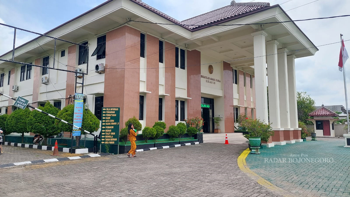 INVESTIGASI: Pengadilan Agama (PA) Blora telah membentuk tim investigasi untuk memburu oknum pemalsu dokumen penetapan diska. (M. LUKMAN HAKIM/RADAR BOJONEGORO)