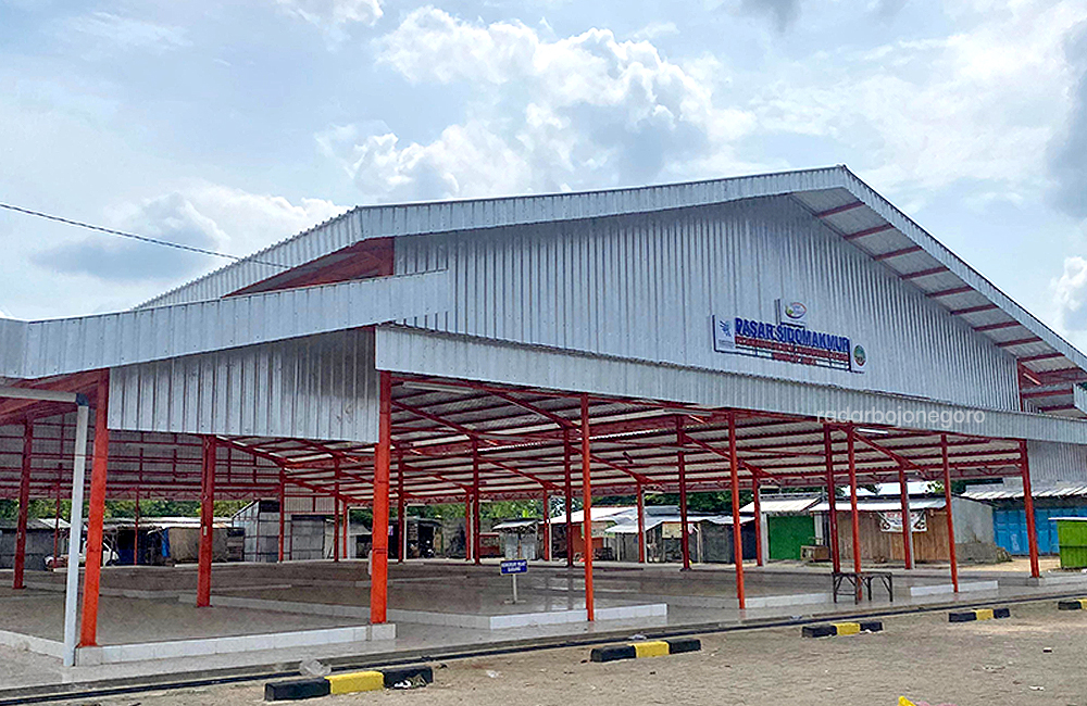 SEGERA DITEMPATI: Blok Pasar Sidomakmur ini sudah selesai dibangun. Sebanyak 190 pedagang bakal menempati los di pasar itu.